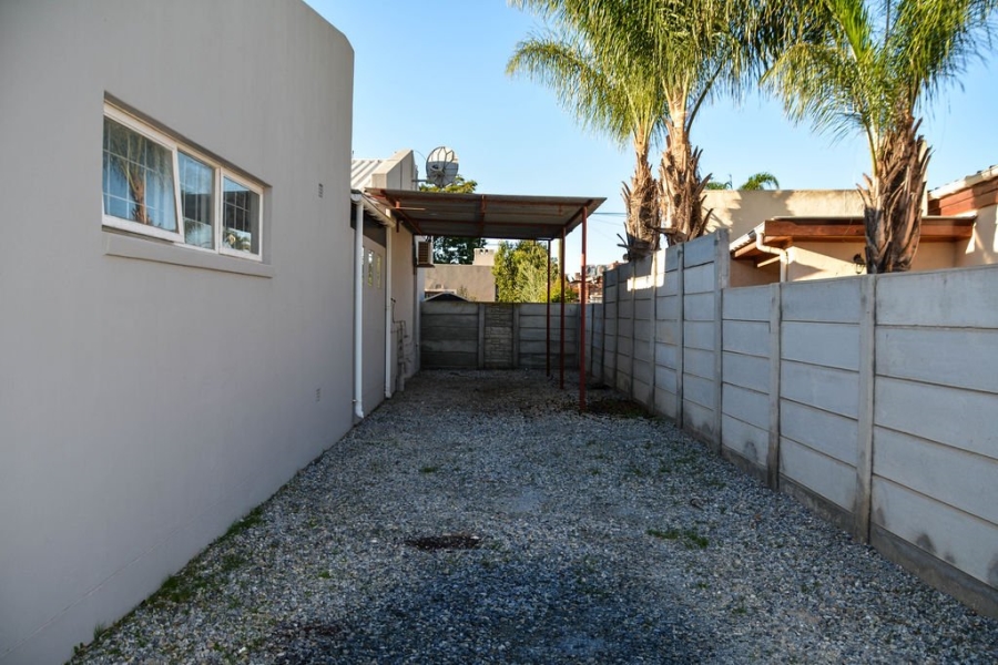 4 Bedroom Property for Sale in Vredendal Western Cape